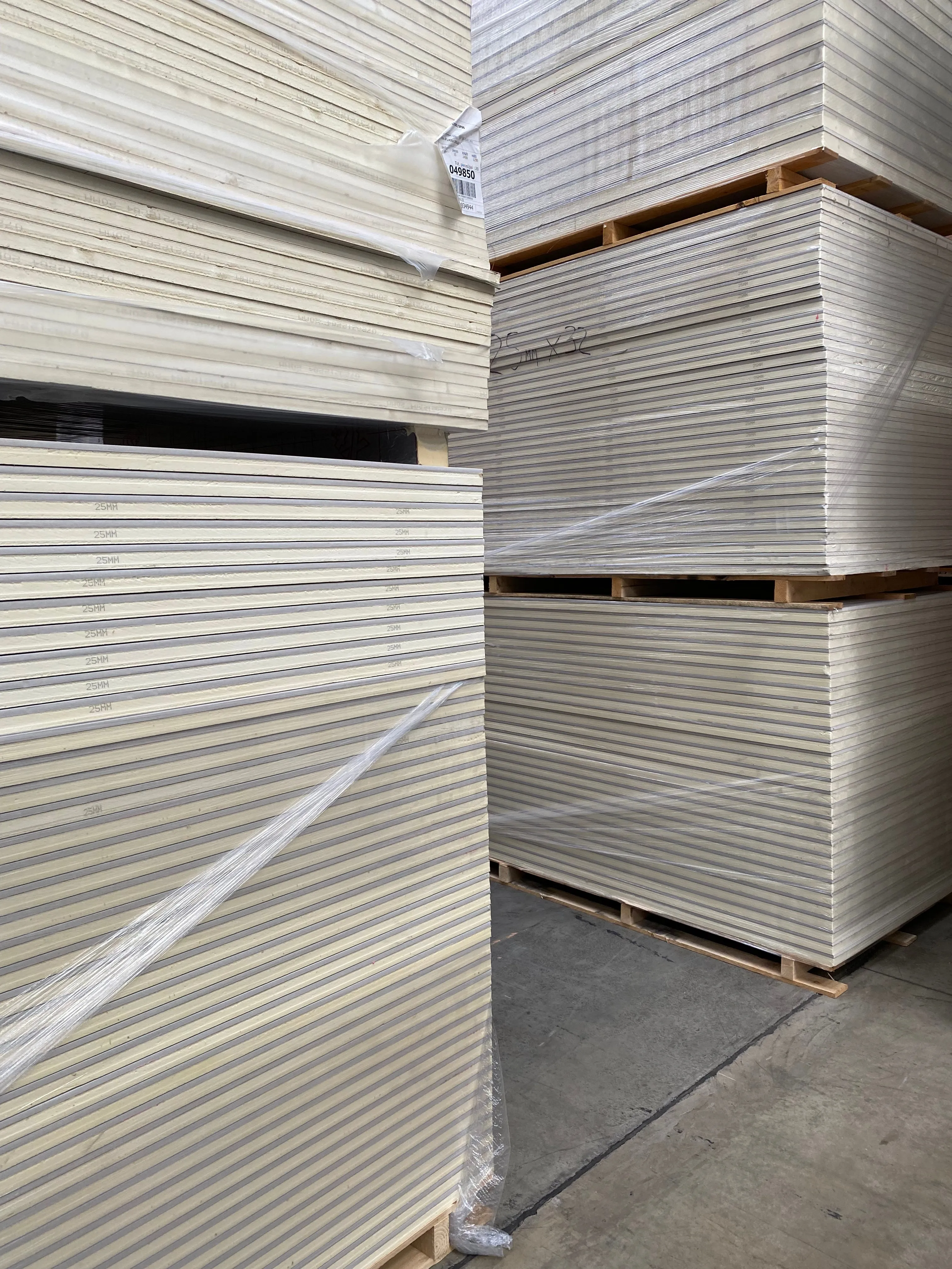 32.5mm Ultraliner Insulated PIR Plasterboard - Pallet of 24