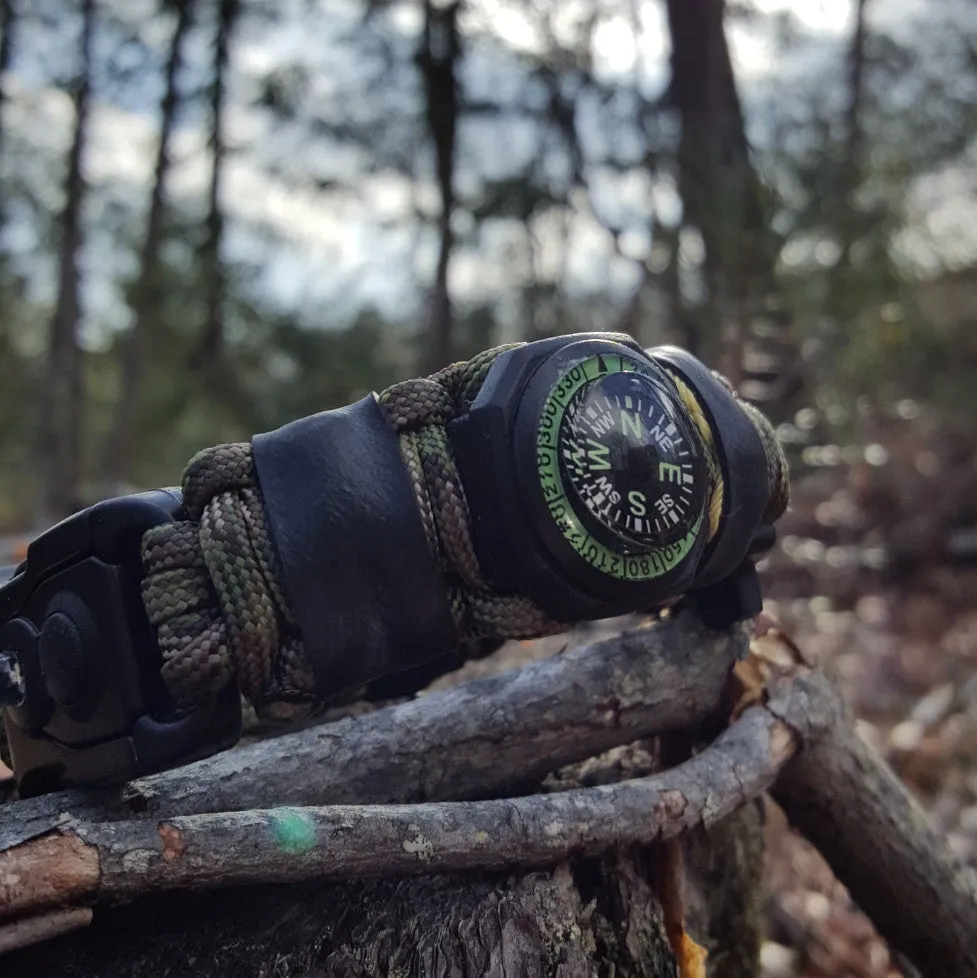 EDC Prepper - Paracord Bracelet Urban Tool Kit Equipped w/ LED Light, fire starter, blade, compass.