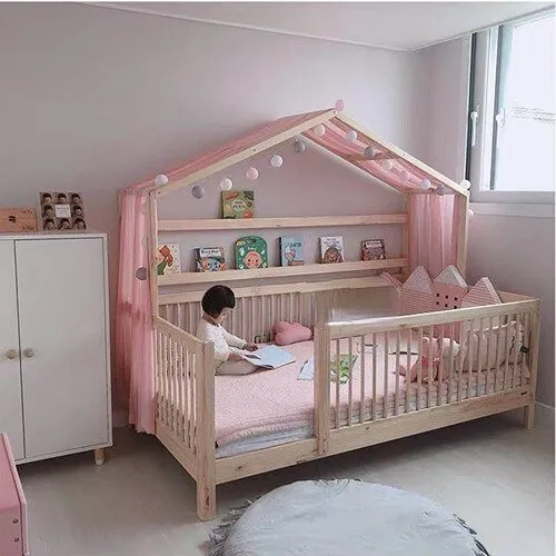 European Style Solid Wood Children's Floor Bed