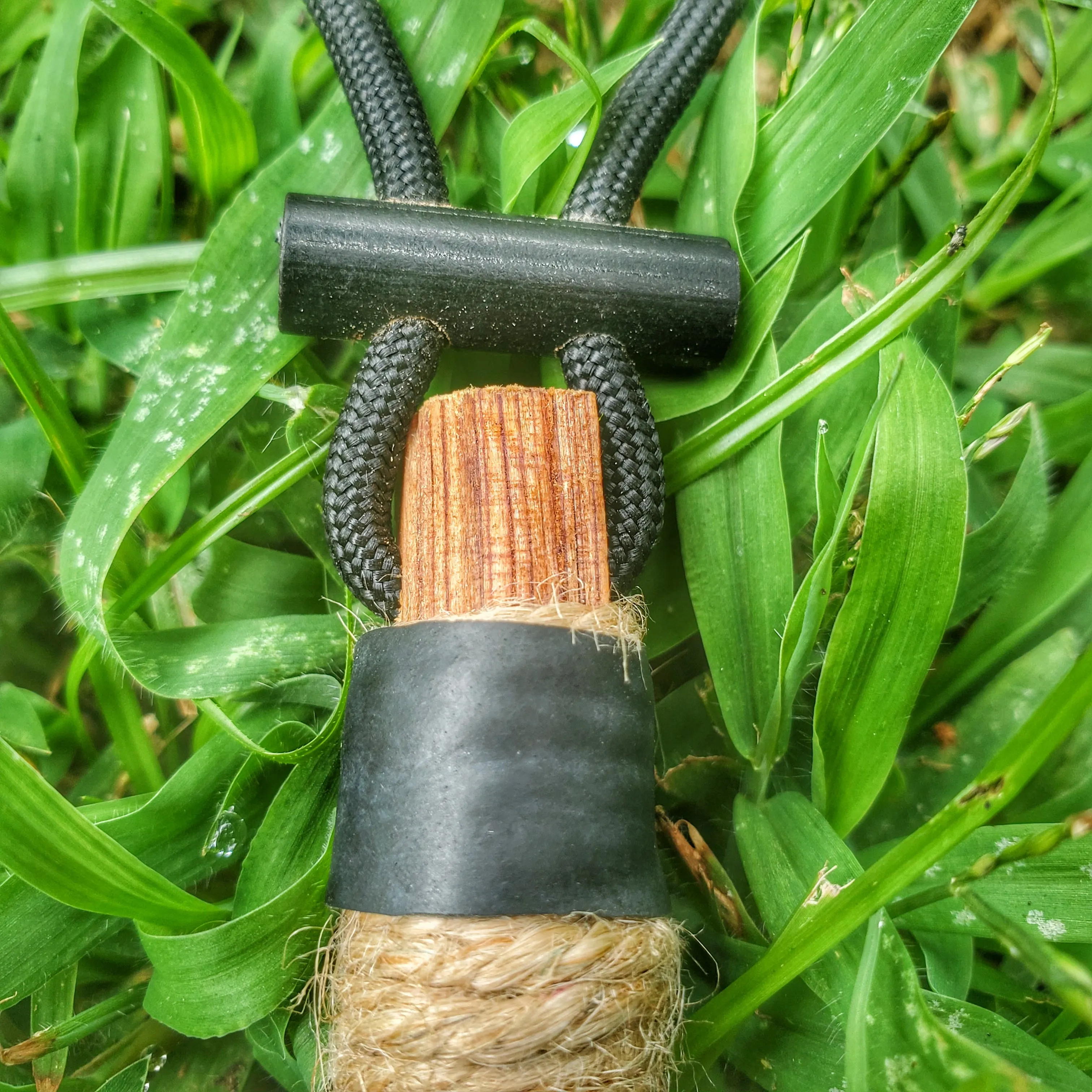 Fatwood Lanyard Kit - Emergency Kindling and Tinder Survival Necklace with firestarter.