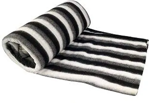 Wavva® Polyester & Polyester Blend 500 TC Blanket (Single_Black and White), reversible, Pack of 1